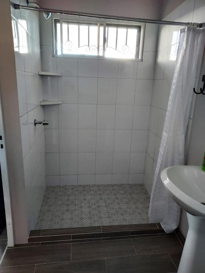 Wally'S Place Естелі Екстер'єр фото